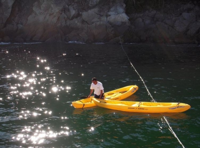 Kayaks en el mar